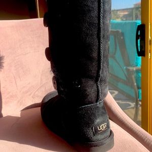 Ugg size 9-9.5 boots